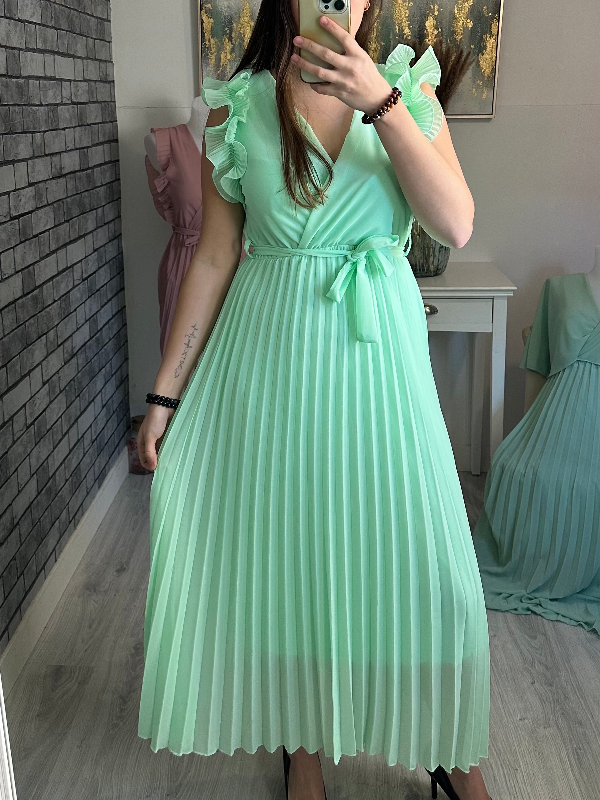 9FE905EE-BAAF-4A8D-AA66-F6566B45271A.jpg